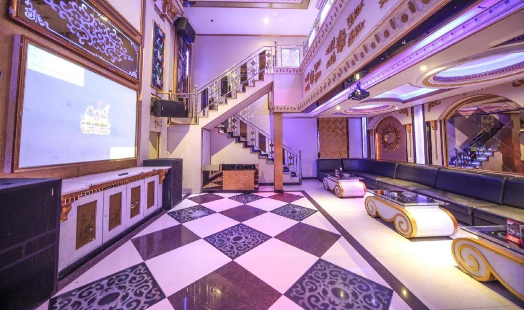 New Hollywood Hotel Pekanbaru Exteriér fotografie