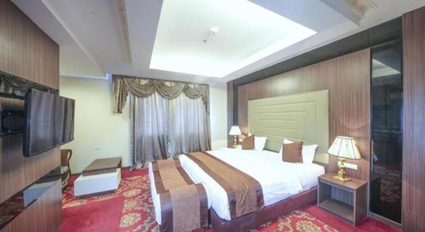 New Hollywood Hotel Pekanbaru Exteriér fotografie