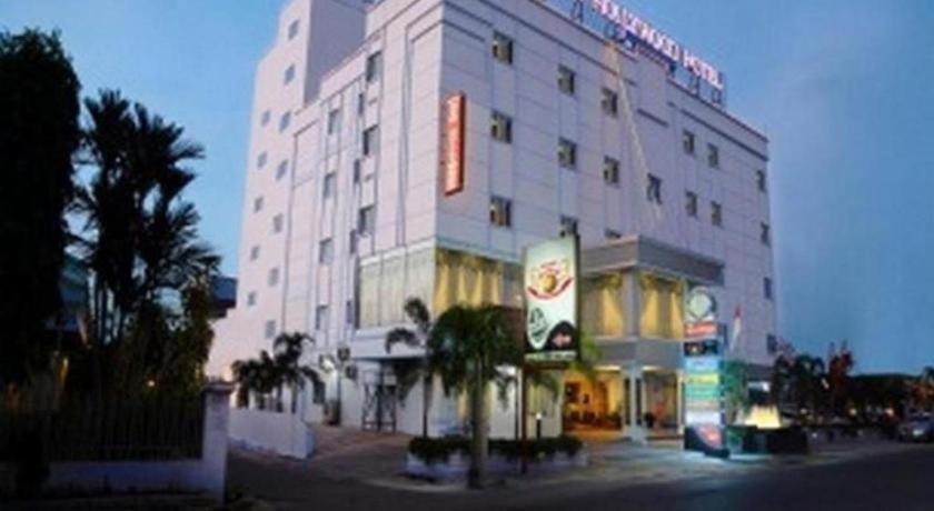New Hollywood Hotel Pekanbaru Exteriér fotografie